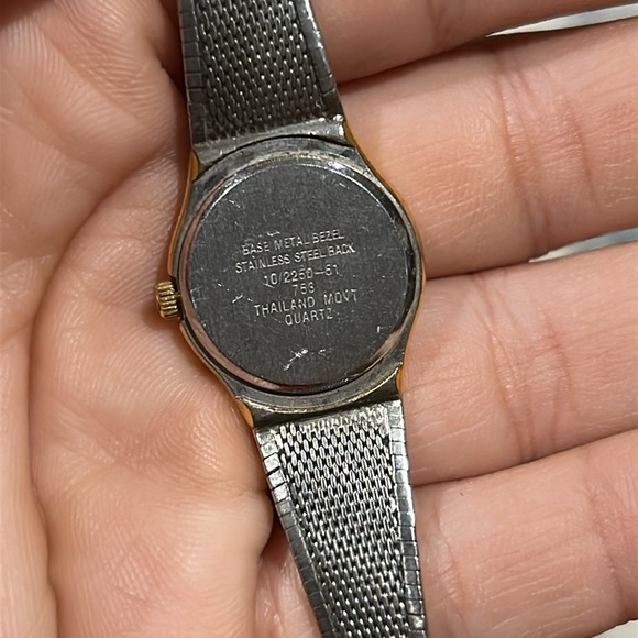 Vintage Classic Anne Klein Two Tone Women’s Watch - Picture 6 of 6